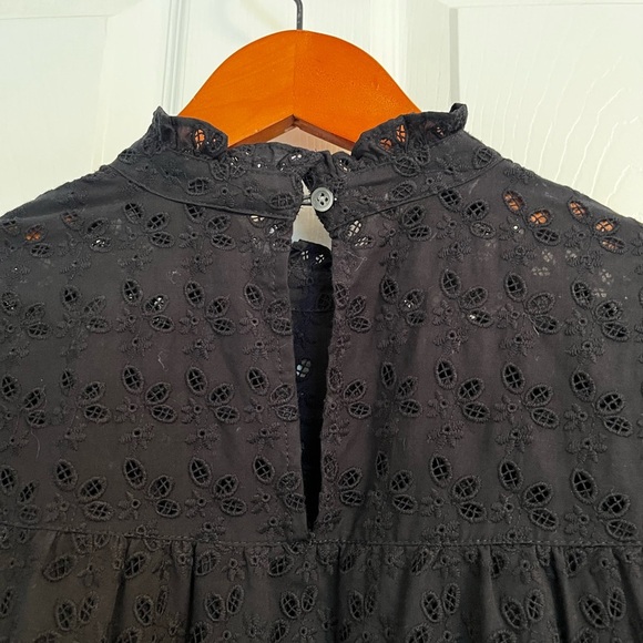 Madewell Eyelet Mockneck Mini Black Dress Ruffle trim Size Xsmall - Picture 5 of 7